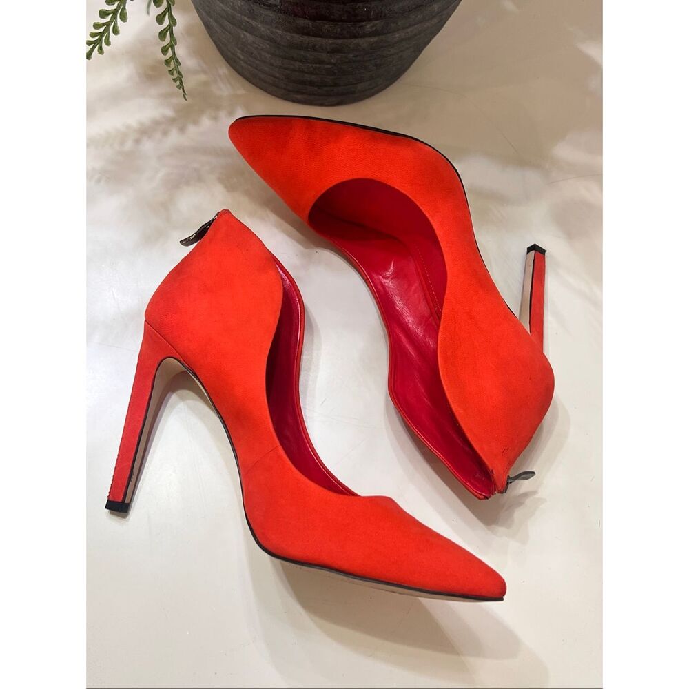 BCBGeneration Women's Leather Pointed Toe Conrad Zip Heel Pumps Red Size 9.5 - Picture 2 of 6